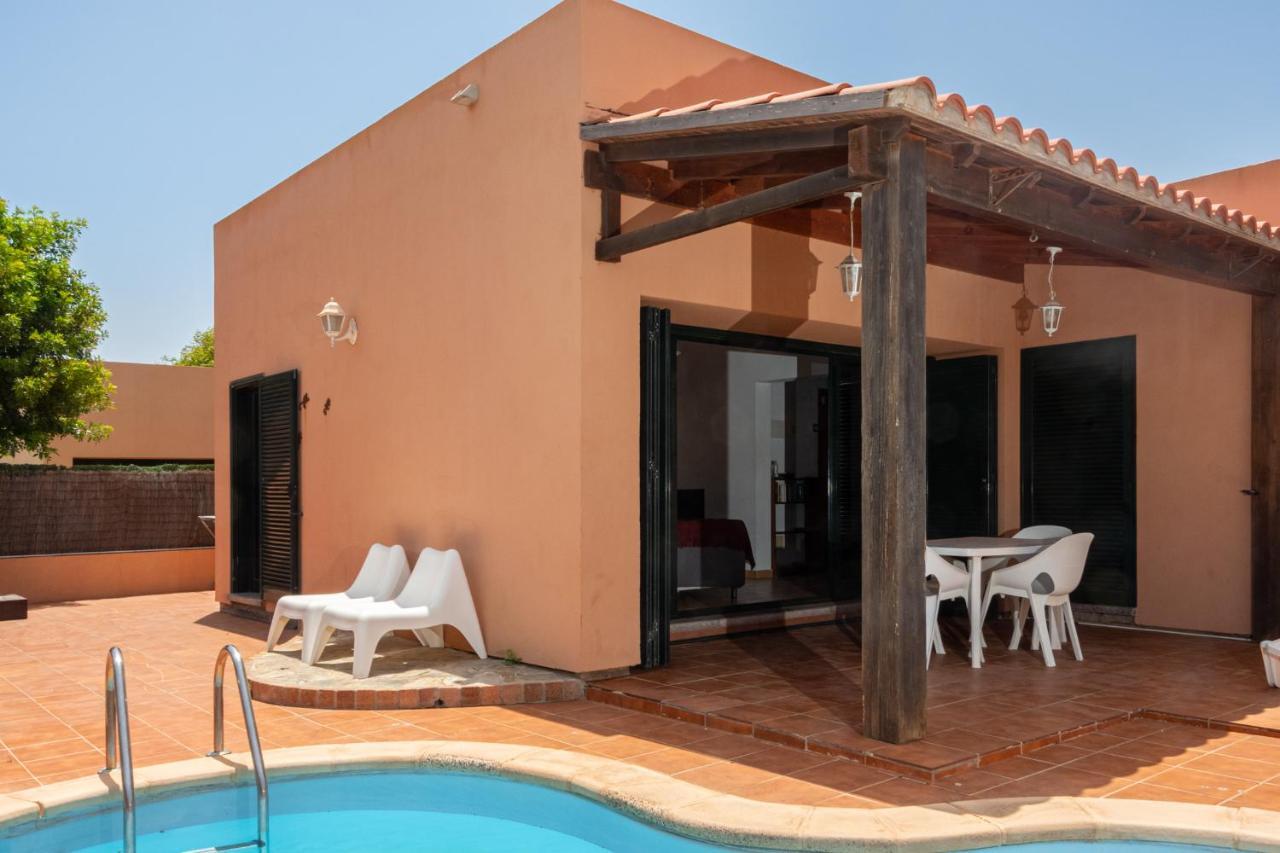 Lovely 2-Bed Villa In Corralejo Fuerteventura Bagian luar foto
