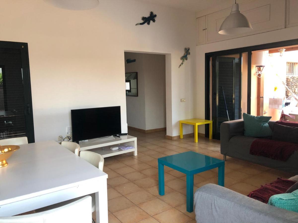 Lovely 2-Bed Villa In Corralejo Fuerteventura Bagian luar foto